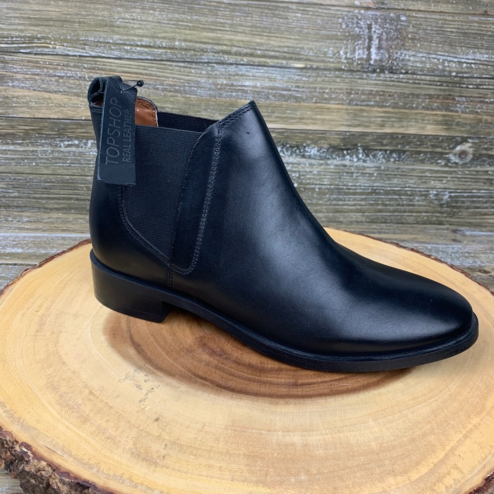 TOPSHOP Chelsea Leather Ankle Booties